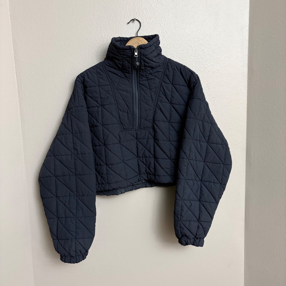 Gold Hinge Quilted Puffer Jacket Crop Black Pullover Large